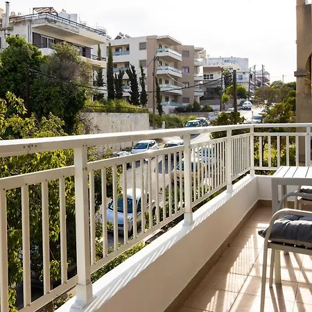 アパート Kamelia Rhodes City